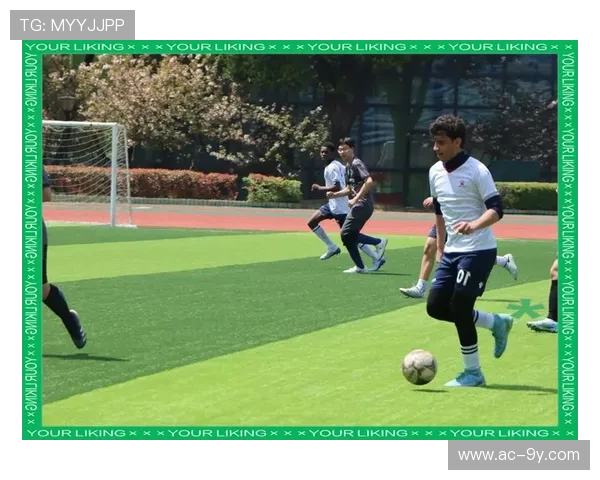 哈十中学举办精彩足球比赛 激发校园运动热情 展现青春风采